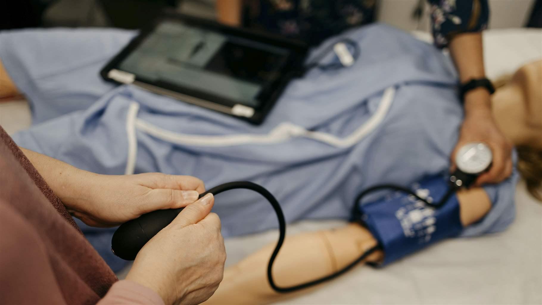 Sleep Apnea: Why Top Experts Are Calling This the Most Ingenious Pillow of 2025